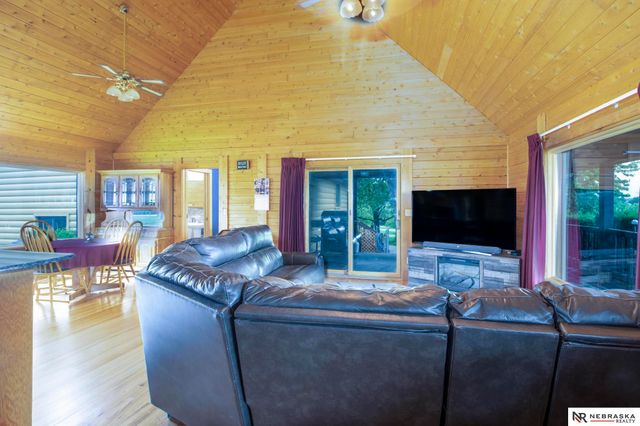 15515 6th Street, Plattsmouth, NE 68048