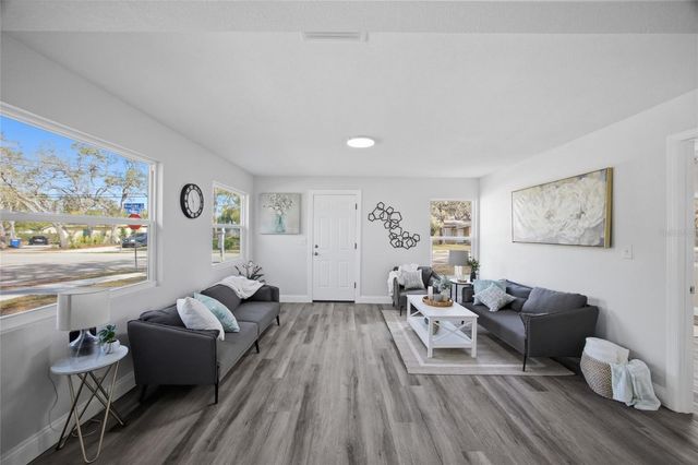 1149 WOODLAWN STREET, Clearwater, FL 33756