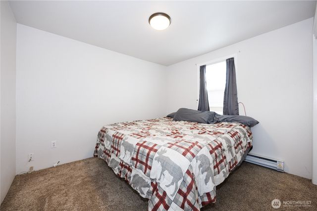 136 First Street, Sumas, WA 98295
