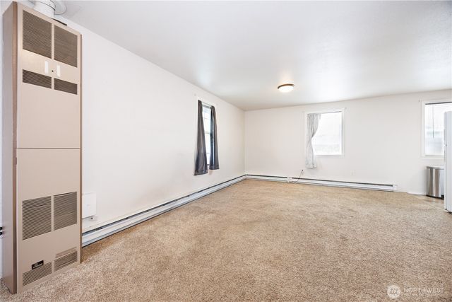 136 First Street, Sumas, WA 98295