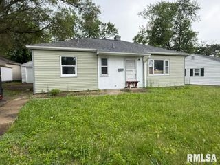 930 W WILLOW Lane, Peoria, IL 61614