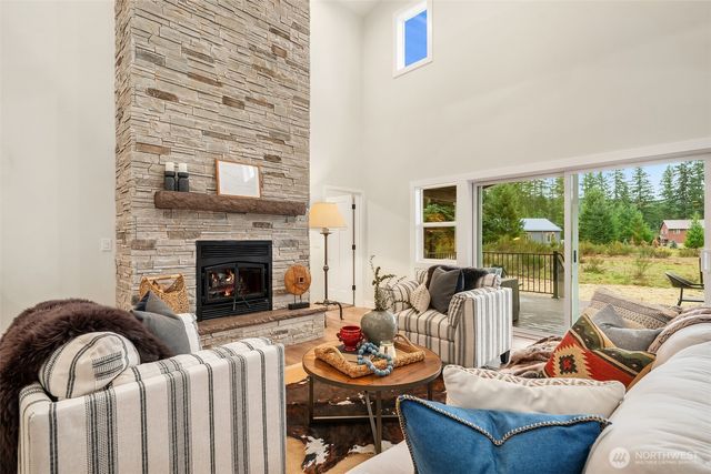 110 Mountain View Drive, Packwood, WA 98361