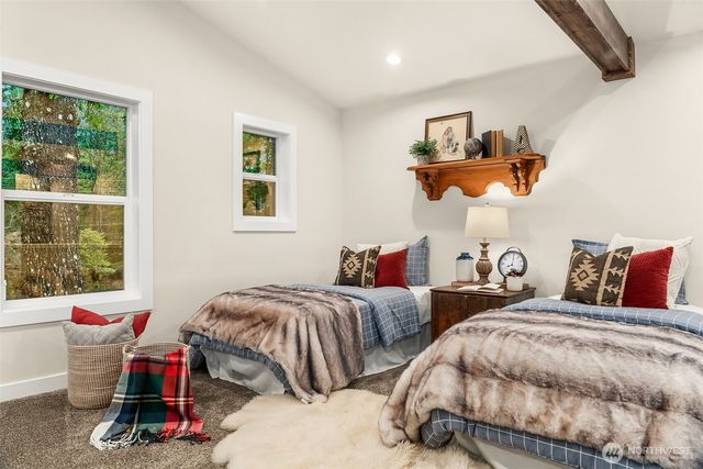 110 Mountain View Drive, Packwood, WA 98361