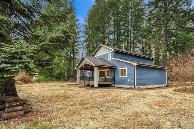 110 Mountain View Drive, Packwood, WA 98361