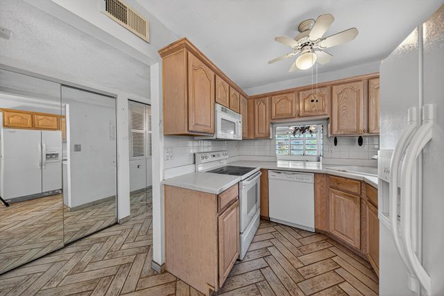 6200 NW 62nd Street 312, Tamarac, FL 33319