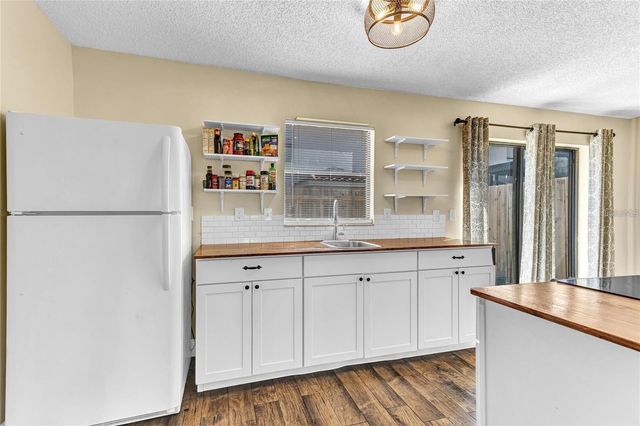 1631 LITTLE FALLS CIRCLE 92, Orlando, FL 32807