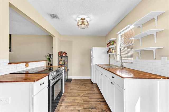 1631 LITTLE FALLS CIRCLE 92, Orlando, FL 32807