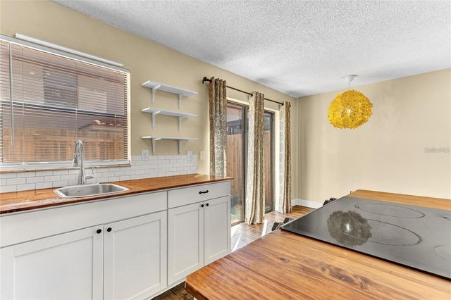 1631 LITTLE FALLS CIRCLE 92, Orlando, FL 32807