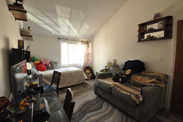 3271 Valley Ridge Drive 33, Eagan, MN 55121
