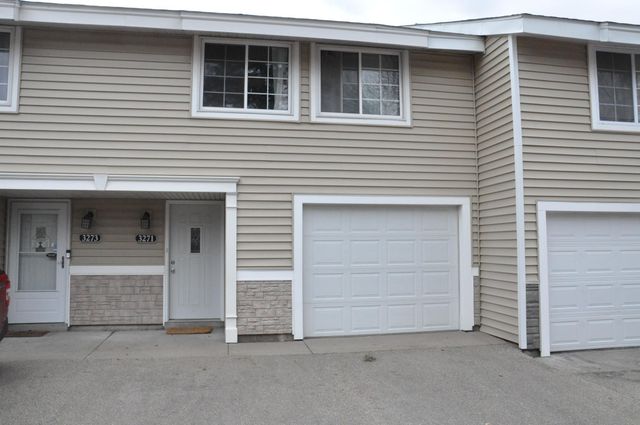 3271 Valley Ridge Drive 33, Eagan, MN 55121