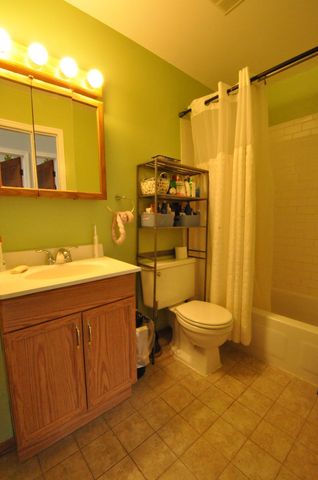 3271 Valley Ridge Drive 33, Eagan, MN 55121