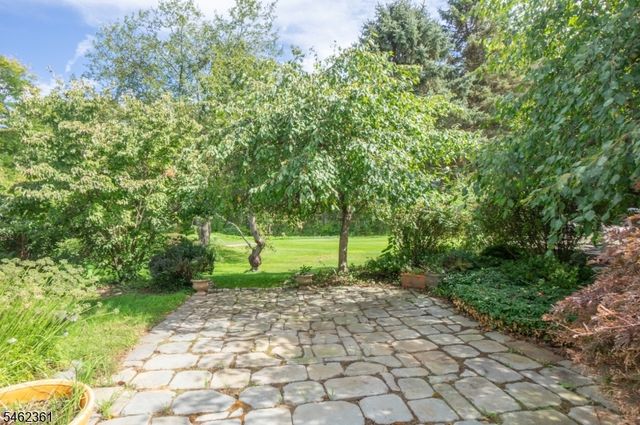 43 Tannery Hill Dr, Hardyston Twp., NJ 07419