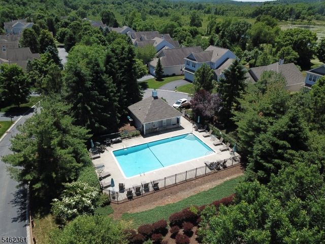 43 Tannery Hill Dr, Hardyston Twp., NJ 07419