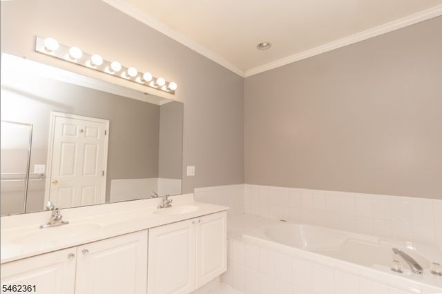 43 Tannery Hill Dr, Hardyston Twp., NJ 07419