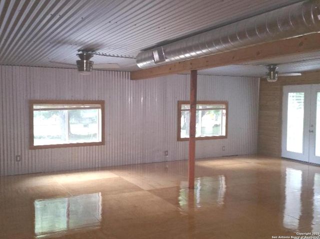 6051 BABCOCK RD, San Antonio, TX 78240