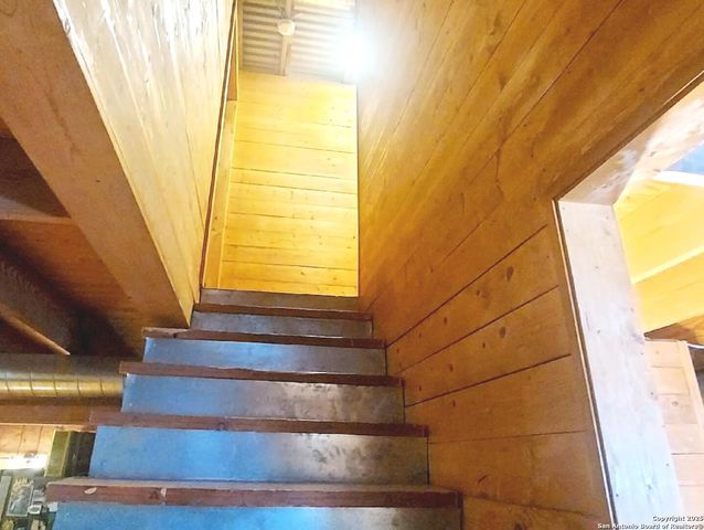 6051 BABCOCK RD, San Antonio, TX 78240