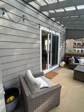 11 Hallron Rd 11, Newton, MA 02462