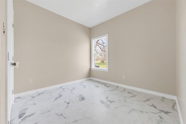 1309 W Washington Avenue, Navasota, TX 77868
