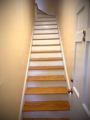 53 Oakland St 2, Medford, MA 02155