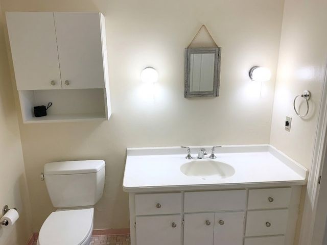 53 Oakland St 2, Medford, MA 02155