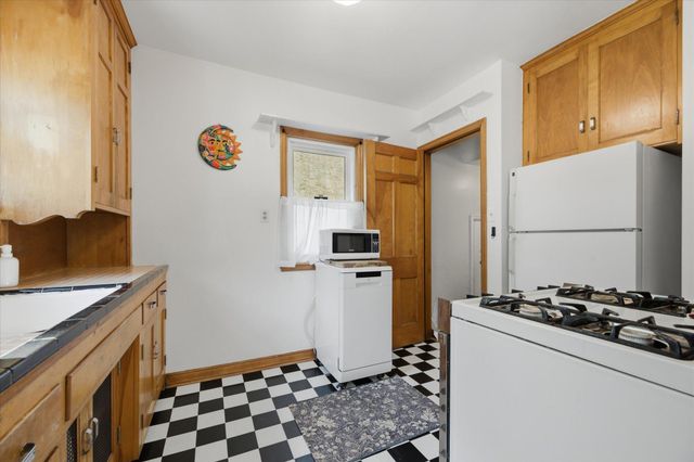 4354 Sheridan Avenue N, Minneapolis, MN 55412