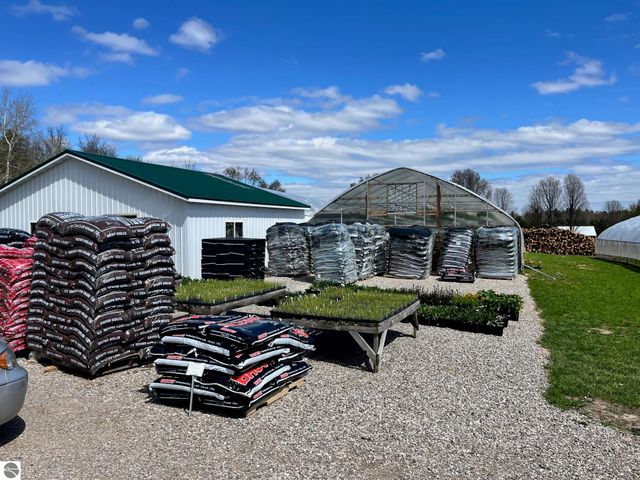 5417 Archer Road, Brethren, MI 49619