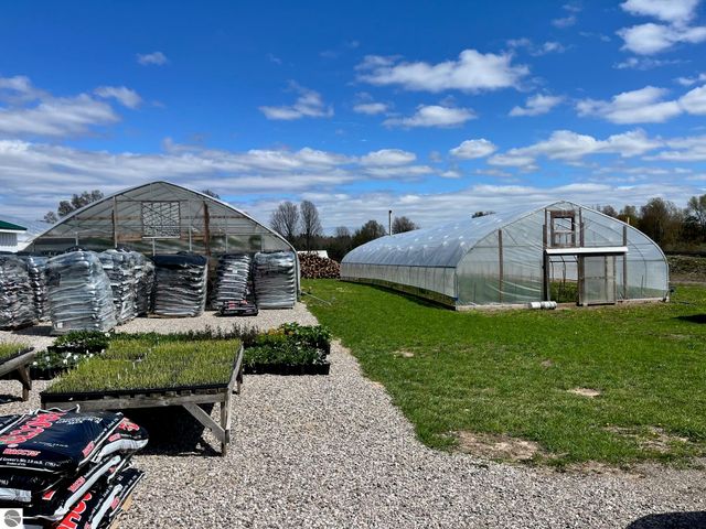 5417 Archer Road, Brethren, MI 49619