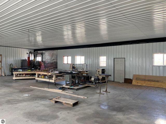 5417 Archer Road, Brethren, MI 49619