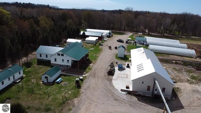 5417 Archer Road, Brethren, MI 49619