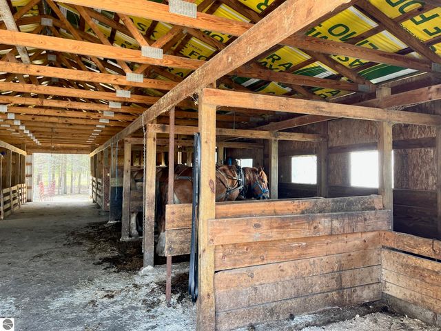 5417 Archer Road, Brethren, MI 49619