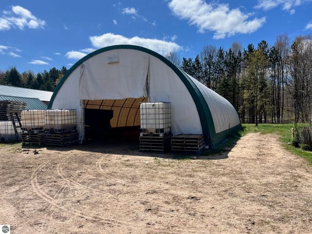 5417 Archer Road, Brethren, MI 49619