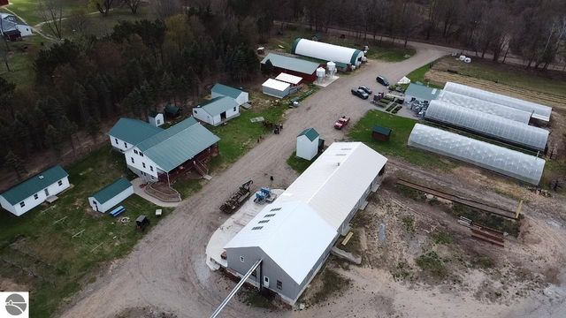 5417 Archer Road, Brethren, MI 49619