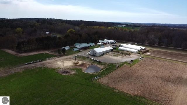 5417 Archer Road, Brethren, MI 49619