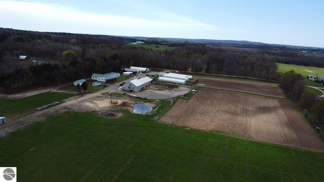 5417 Archer Road, Brethren, MI 49619