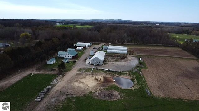 5417 Archer Road, Brethren, MI 49619