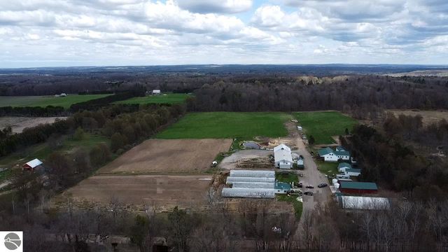 5417 Archer Road, Brethren, MI 49619