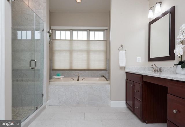 15412 ARNOLD PALMER DR, Haymarket, VA 20169