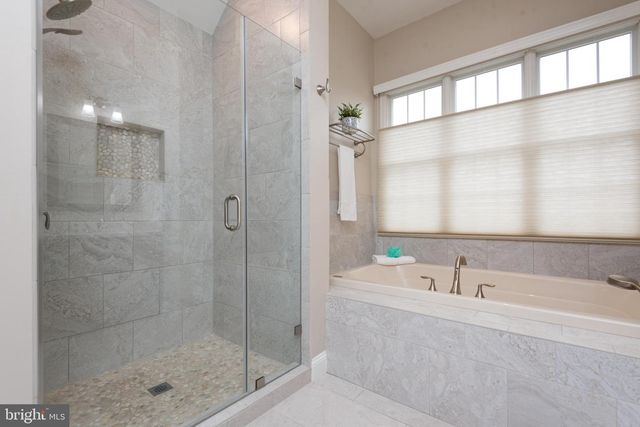 15412 ARNOLD PALMER DR, Haymarket, VA 20169