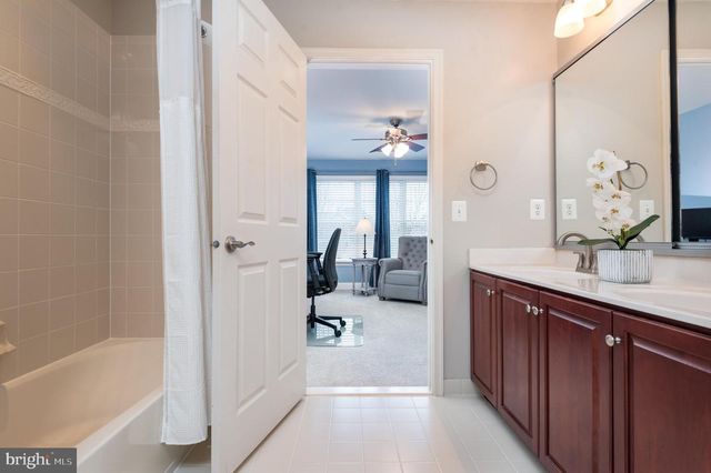 15412 ARNOLD PALMER DR, Haymarket, VA 20169