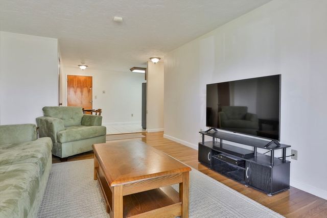 189 Littleton Road 62, Chelmsford, MA 01824