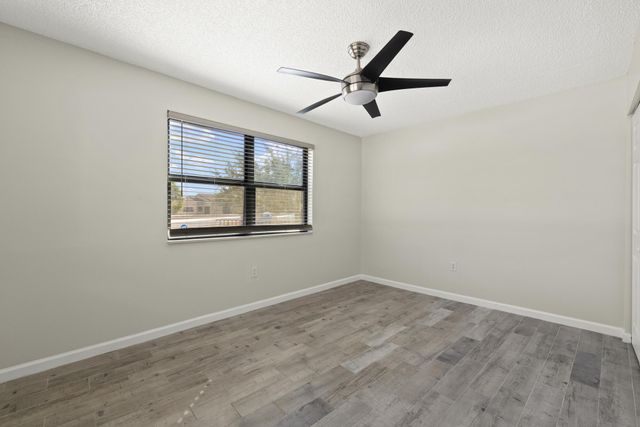 6670 Villa Sonrisa Drive 221, Boca Raton, FL 33433