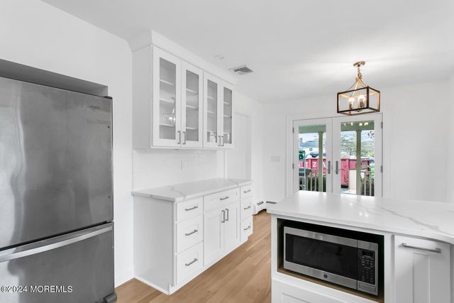 74 S Ward Avenue, Rumson, NJ 07760