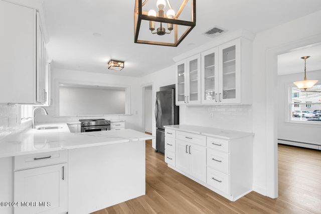 74 S Ward Avenue, Rumson, NJ 07760