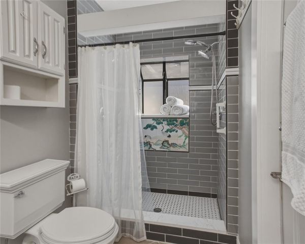 324 173RD AVENUE E, North Redington Beach, FL 33708