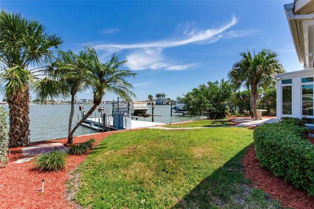 324 173RD AVENUE E, North Redington Beach, FL 33708