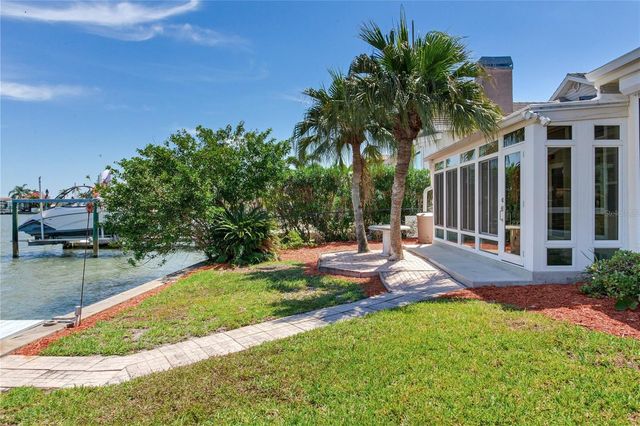 324 173RD AVENUE E, North Redington Beach, FL 33708