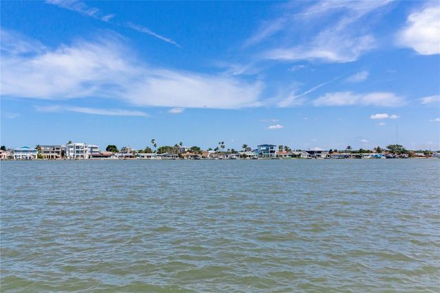 324 173RD AVENUE E, North Redington Beach, FL 33708