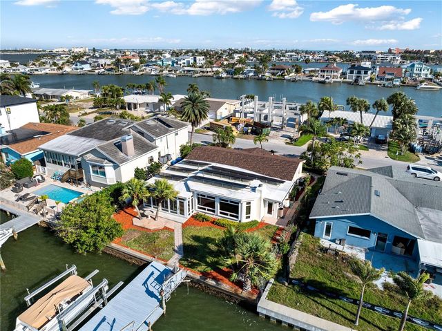 324 173RD AVENUE E, North Redington Beach, FL 33708