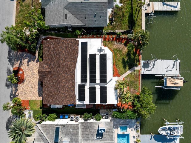 324 173RD AVENUE E, North Redington Beach, FL 33708
