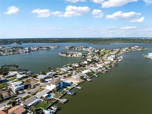 324 173RD AVENUE E, North Redington Beach, FL 33708